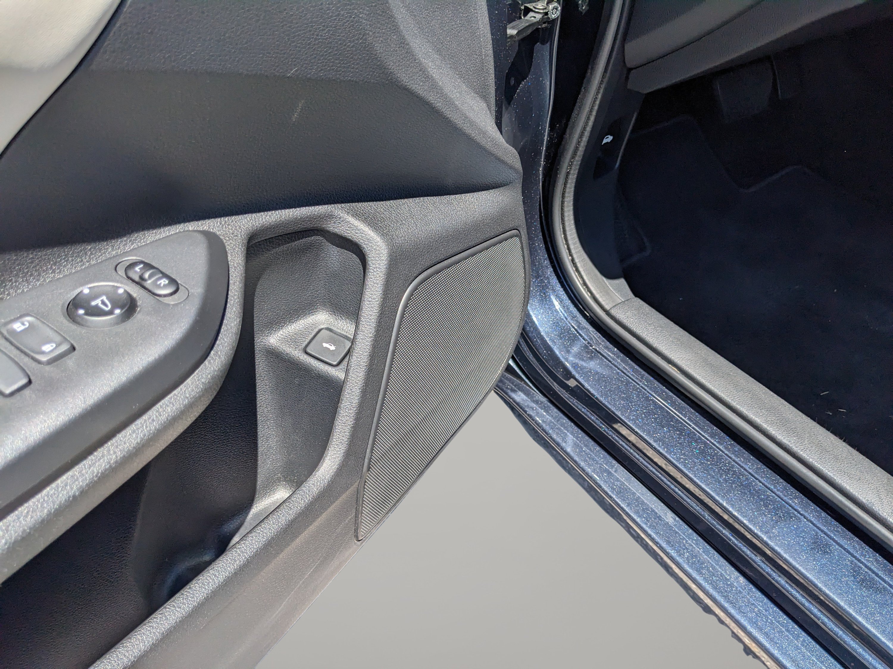 Used 2020 Honda Insight Touring image 20
