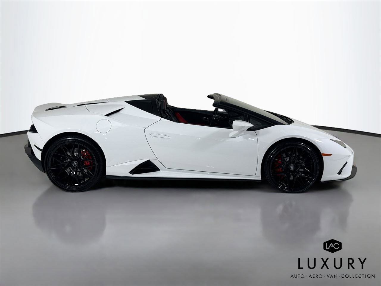 Used 2021 Lamborghini Huracan EVO image 5