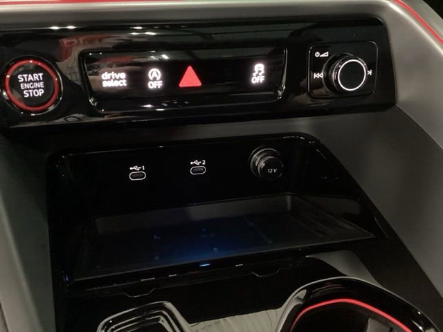 Used 2025 Audi SQ5 Premium Plus image 11