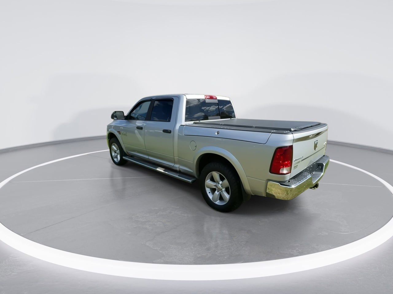 Used 2014 RAM 1500 Outdoorsman AWD/4WD image 14