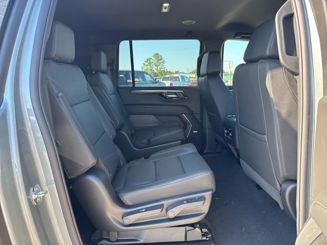 New 2026 Chevrolet Suburban LT w/ Comfort Package image 15