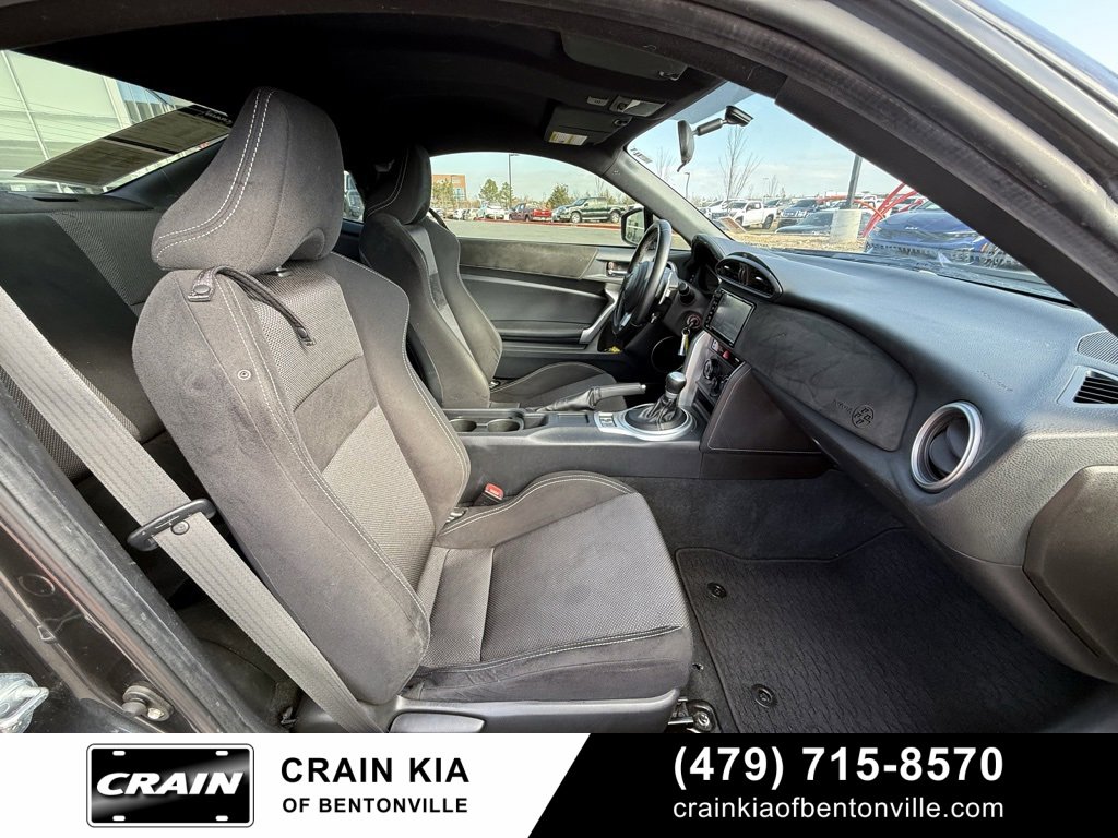 Used 2017 Toyota 86 image 26