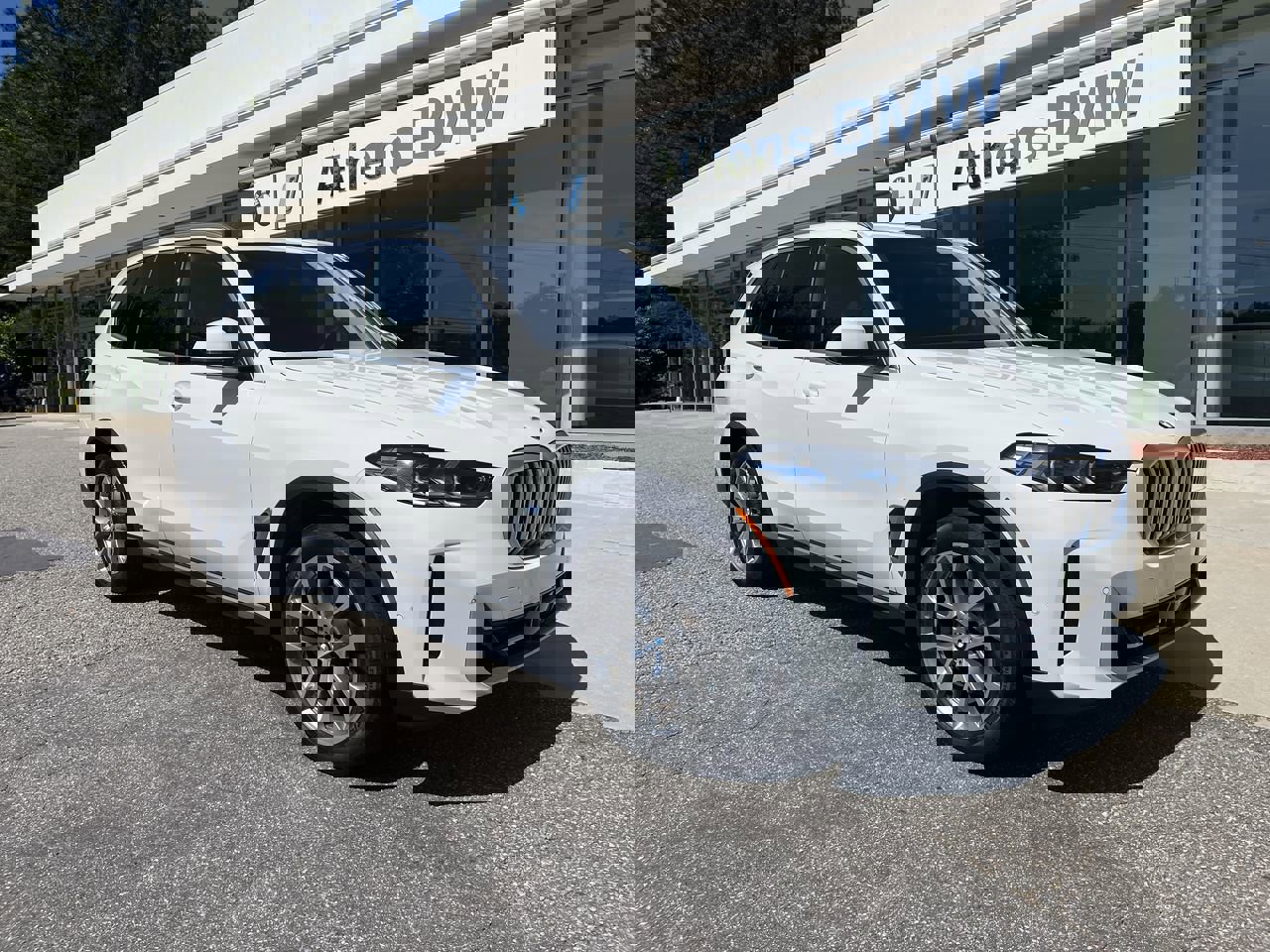 Certified 2024 BMW X5 sDrive40i w/ Premium Package image 2