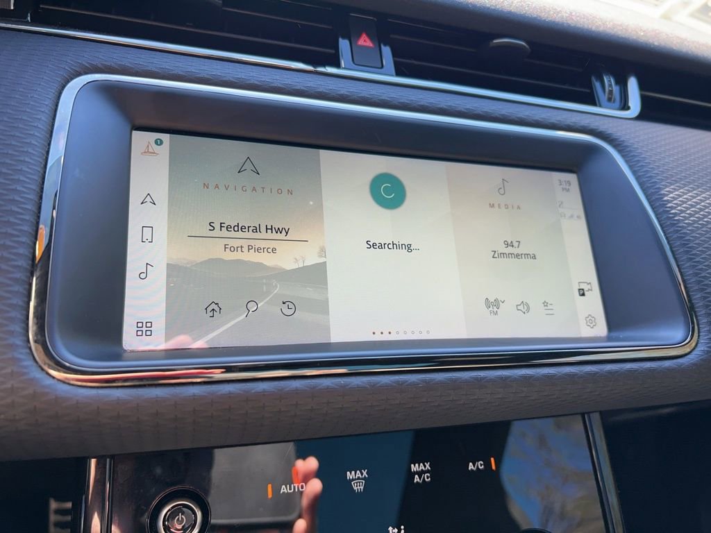 Used 2023 Land Rover Range Rover Evoque R-Dynamic S image 32