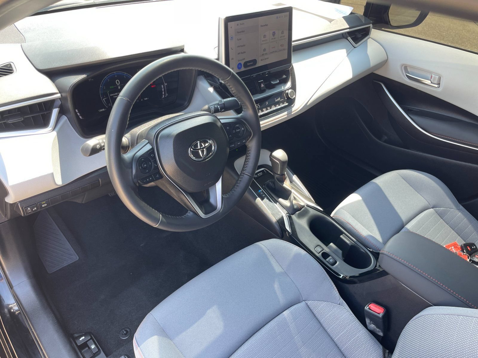Used 2025 Toyota Corolla FX w/ Convenience Package FWD image 10