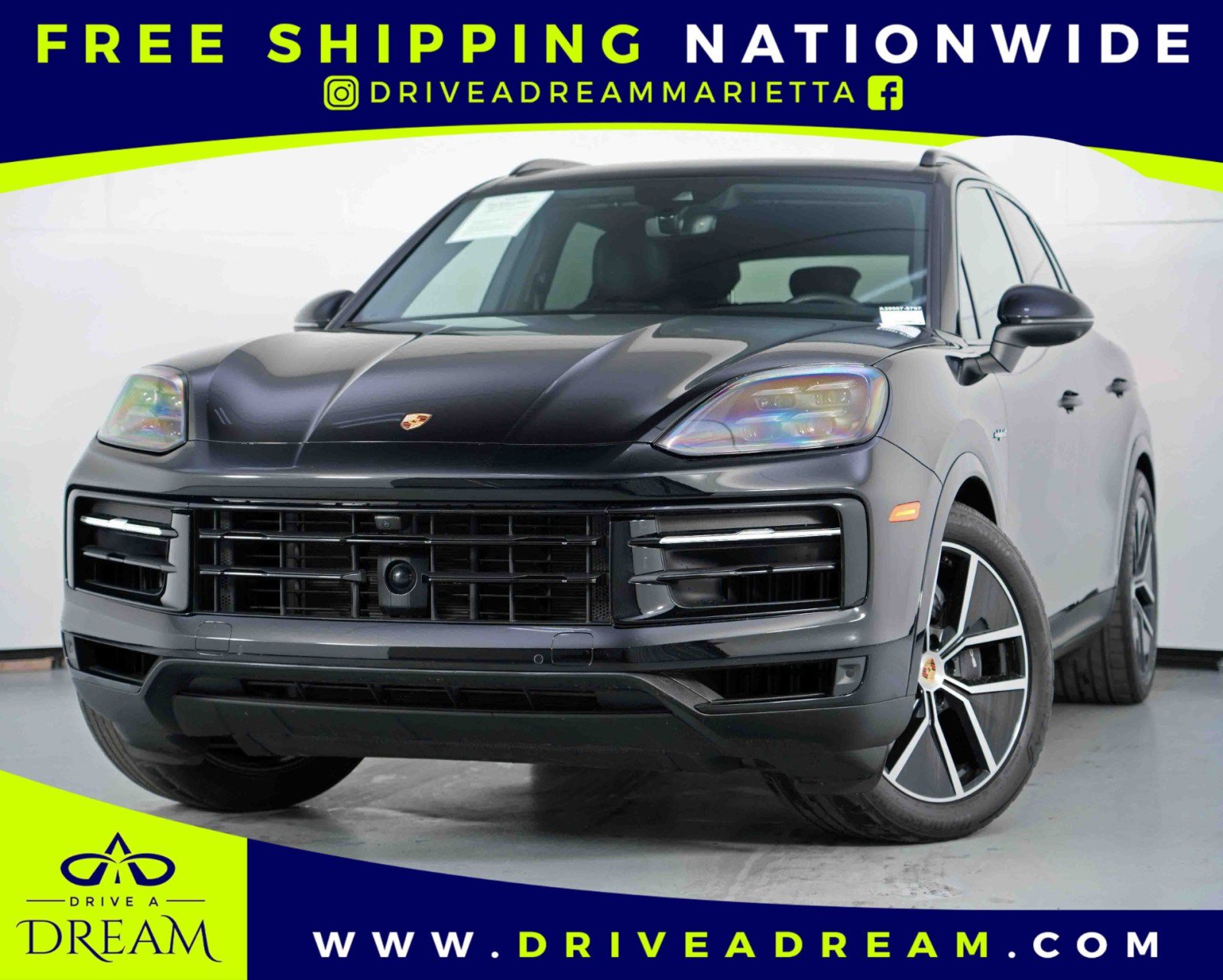 Used 2024 Porsche Cayenne w/ Premium Package image 1