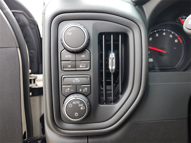 New 2026 Chevrolet Silverado 1500 Custom w/ LPO, Dark Essentials Package image 21