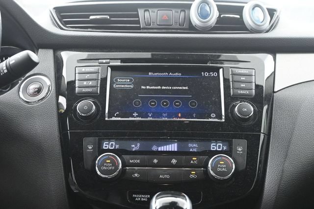 Used 2020 Nissan Rogue Sport SV w/ Technology Package FWD image 12