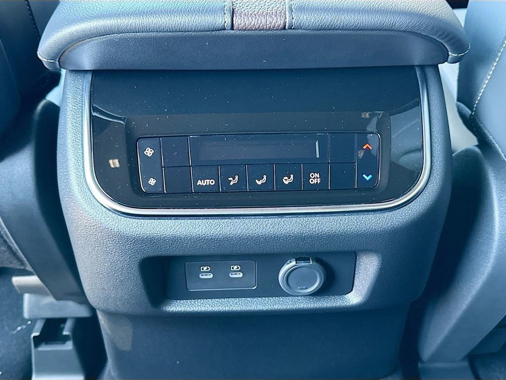 New 2026 Nissan Armada SL w/ Captain's Chari Seat Package RWD image 27