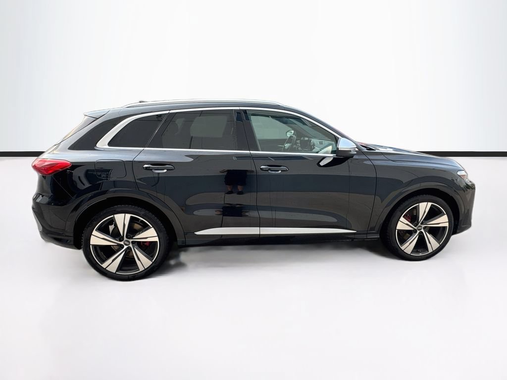 Certified 2025 Audi SQ5 Premium Plus AWD/4WD image 4