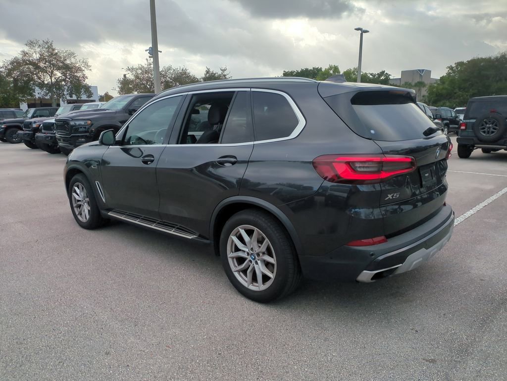 Used 2022 BMW X5 xDrive45e w/ Premium Package image 8