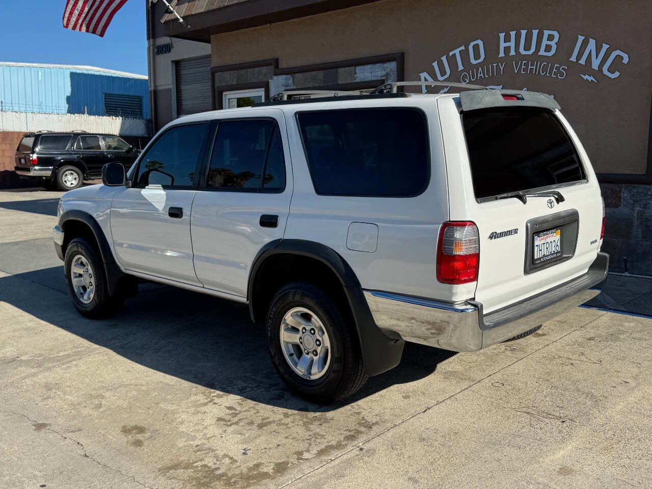 Used 2000 Toyota 4Runner Base 4dr SUV image 7