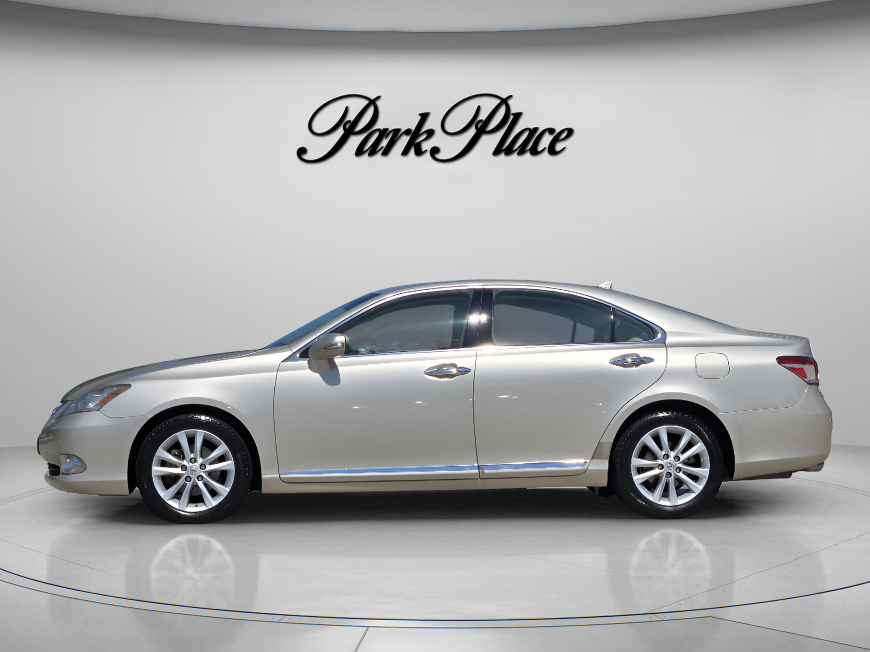 Used 2011 Lexus ES 350 FWD image 2