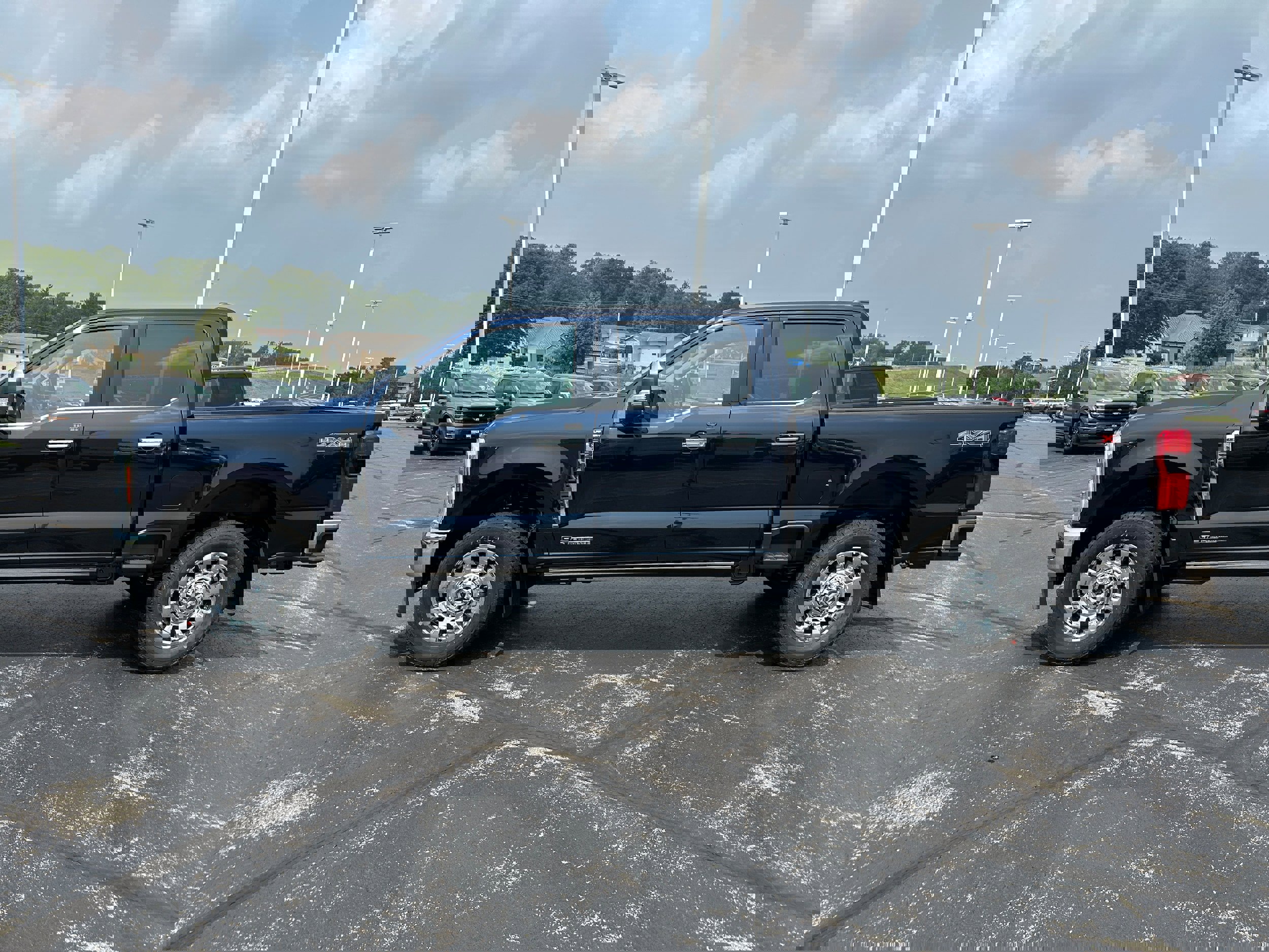 New 2025 Ford F350 Lariat w/ Lariat Ultimate Package image 4