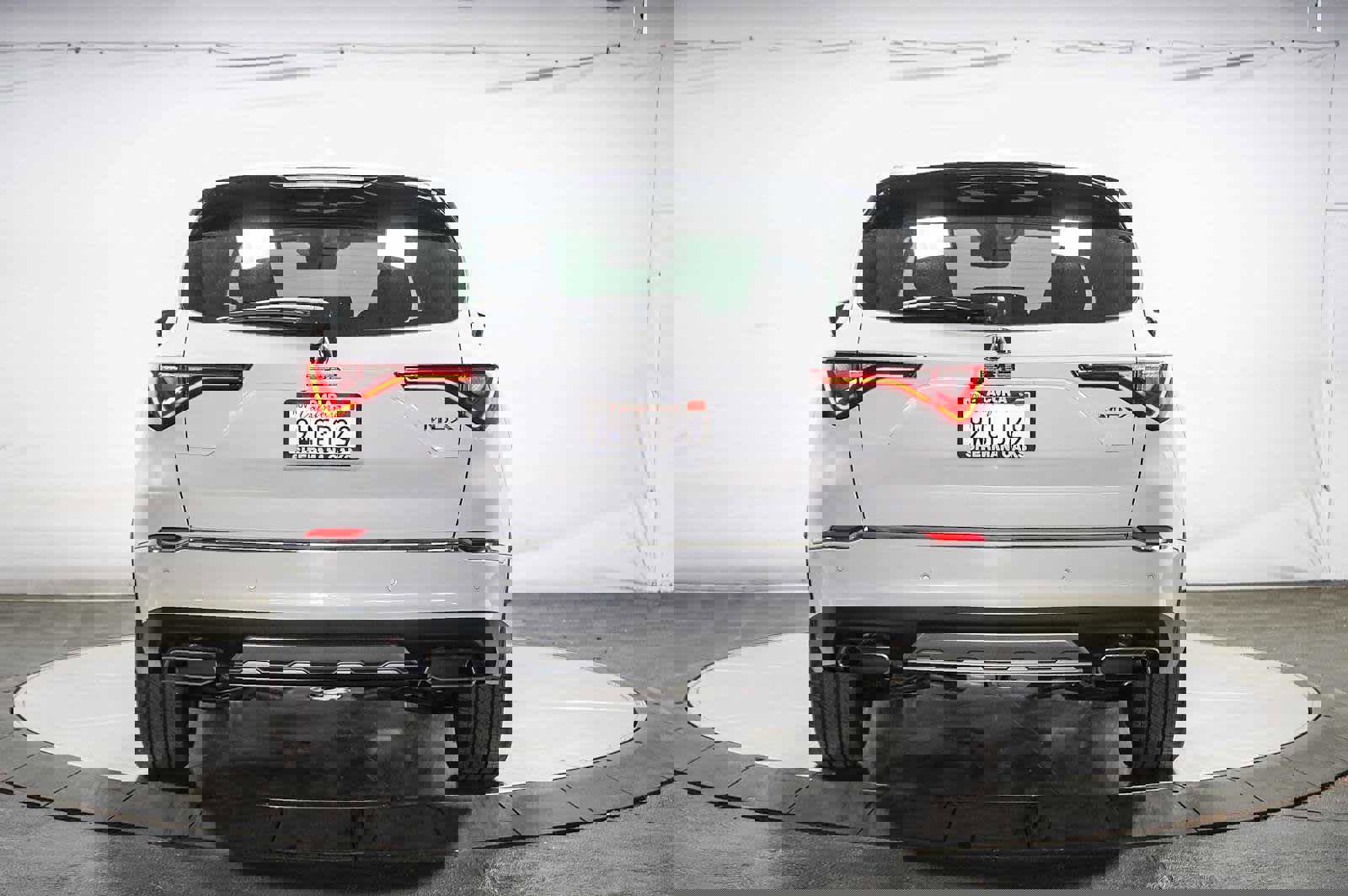 Used 2025 Acura MDX FWD w/ Technology Package image 9