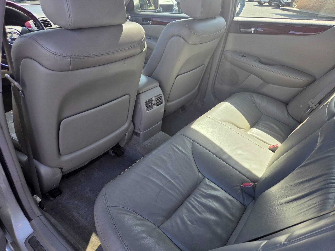 Used 2002 Lexus ES 330 FWD image 25