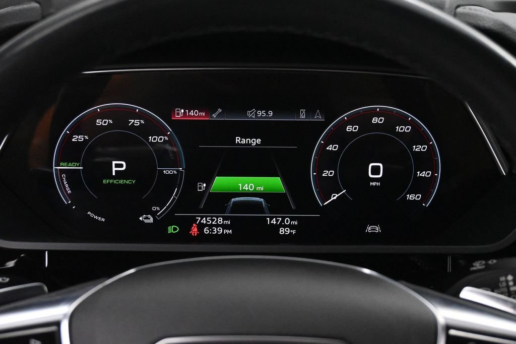 Used 2022 Audi e-tron Premium AWD/4WD image 30