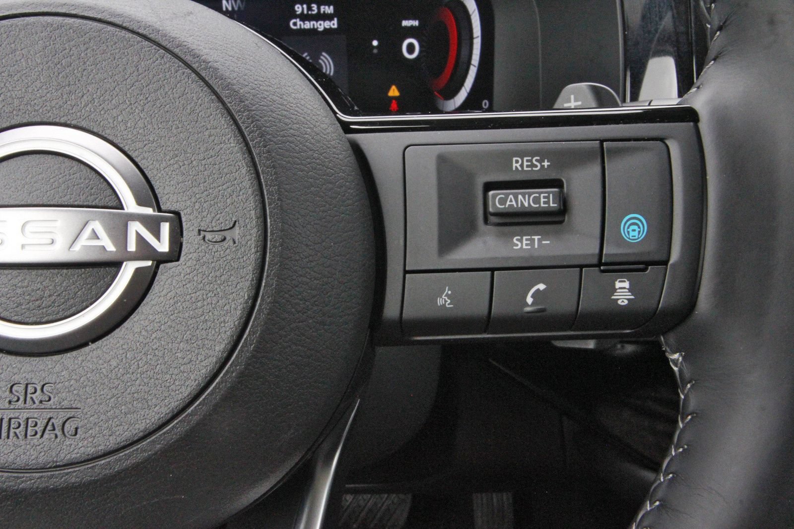 Certified 2025 Nissan Pathfinder Platinum AWD/4WD image 21