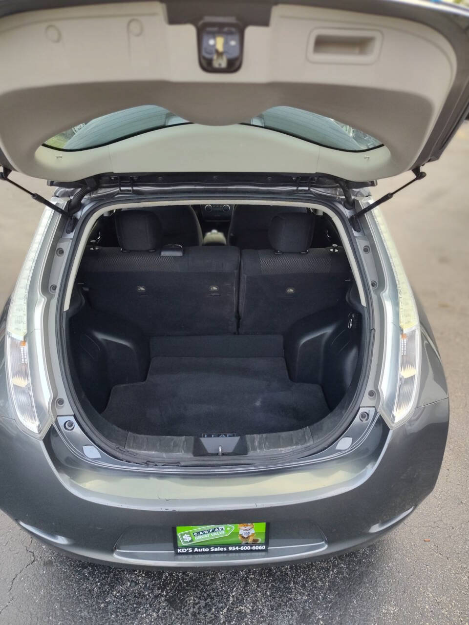 Used 2015 Nissan Leaf S FWD image 24
