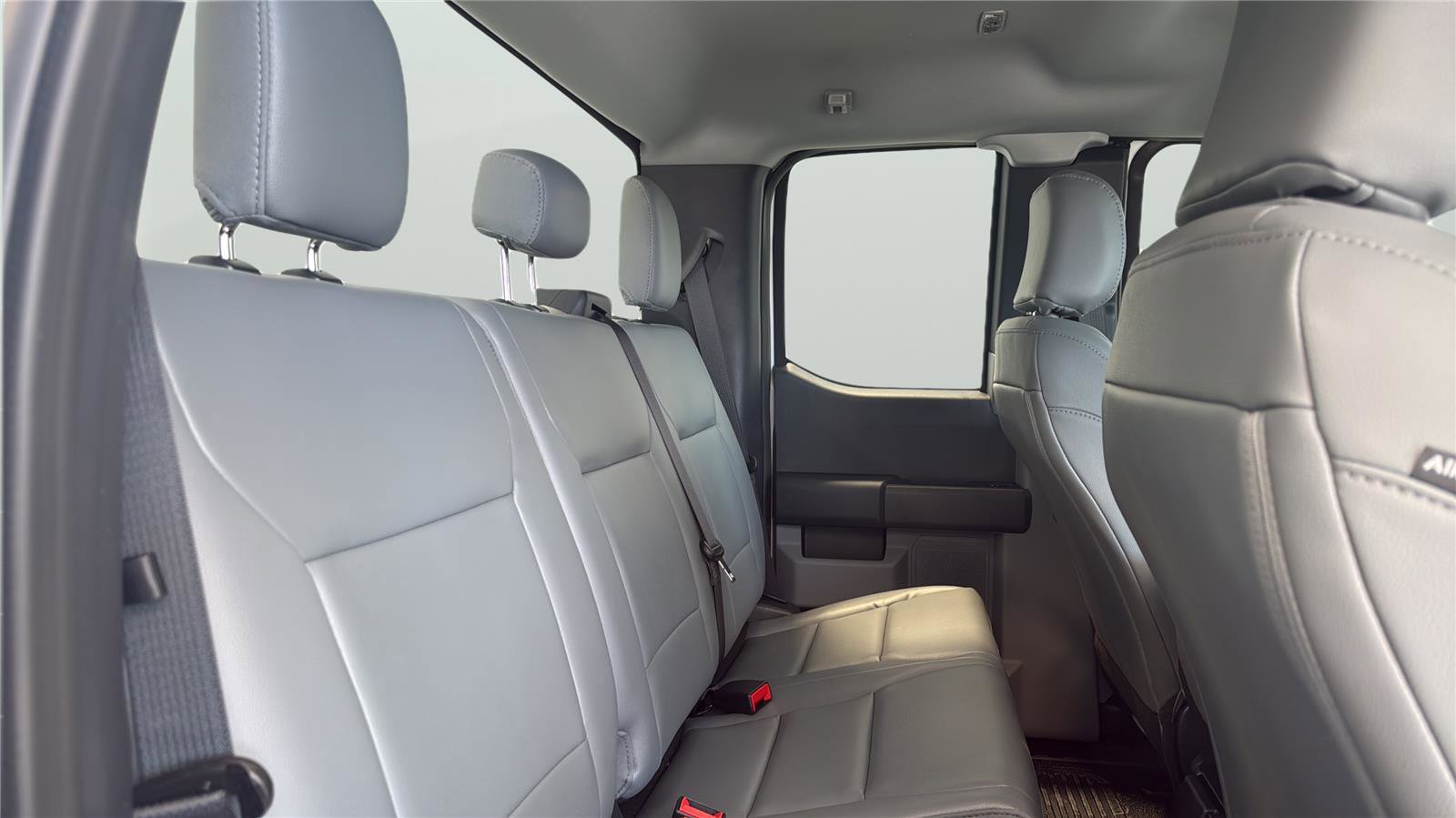 New 2026 Ford F550 4x4 SuperCab Super Duty image 15