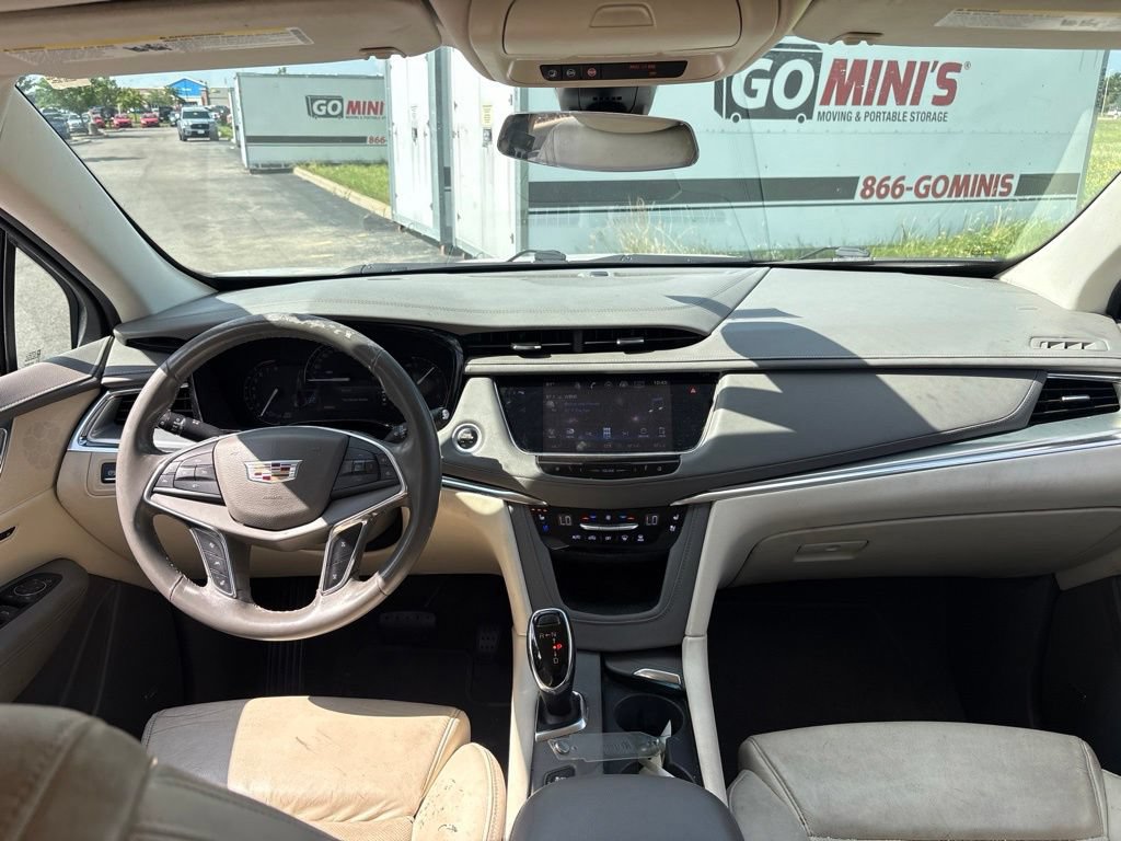 Used 2017 Cadillac XT5 Premium Luxury w/ LPO, Wheel Lock Package AWD/4WD image 19