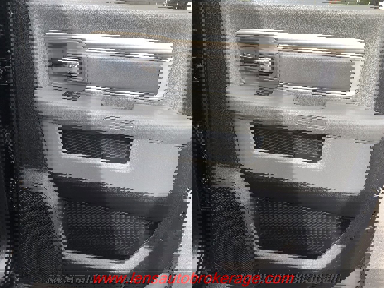 Used 2014 RAM 2500 SLT w/ Luxury Group image 19