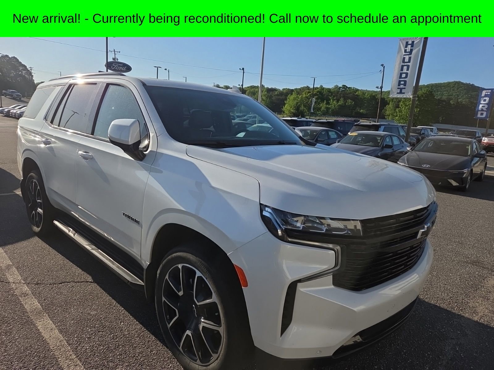 Used 2024 Chevrolet Tahoe RST w/ Luxury Package image 2