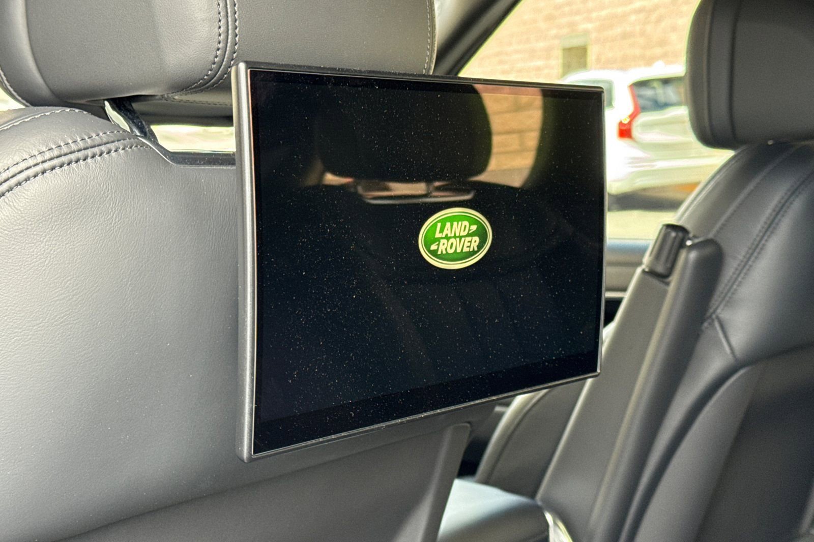 Used 2023 Land Rover Range Rover Autobiography image 16