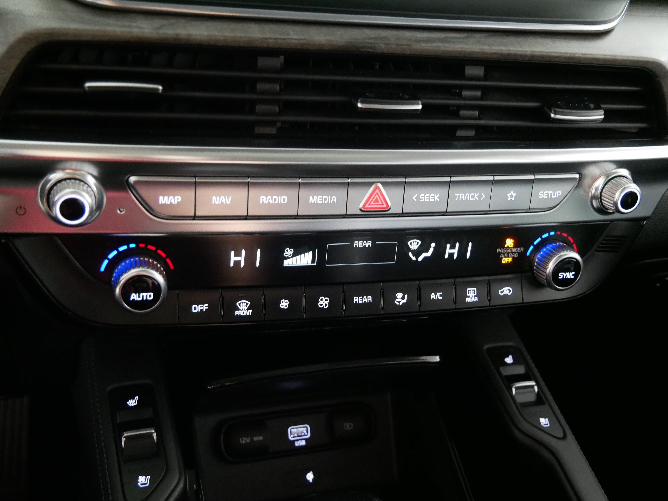 Used 2020 Kia Telluride EX w/ Towing Package FWD image 23