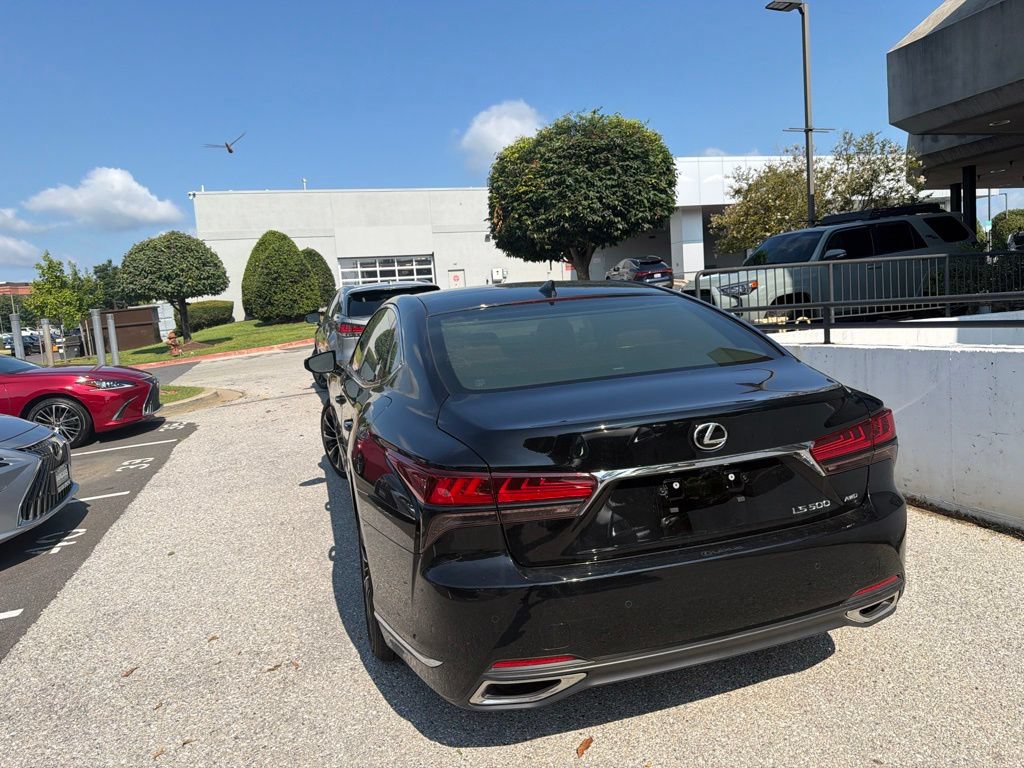 Used 2023 Lexus LS 500 AWD w/ Luxury Package image 16