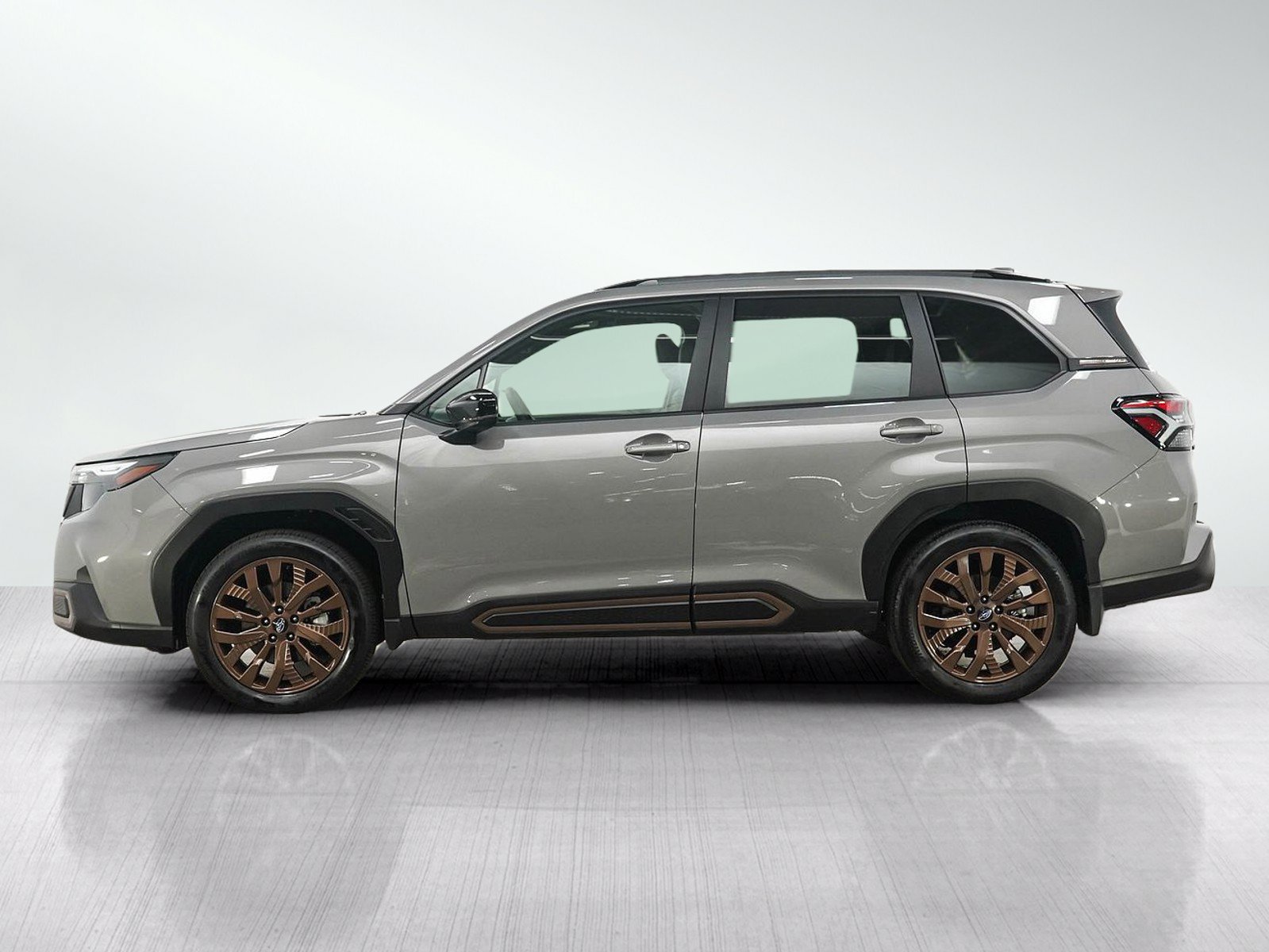 Used 2025 Subaru Forester Sport AWD/4WD image 2