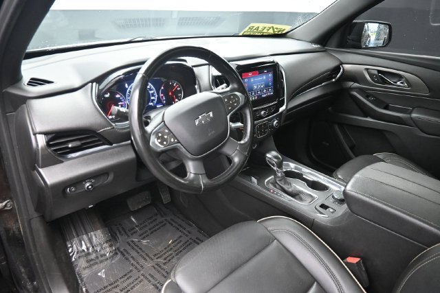 Used 2023 Chevrolet Traverse Premier w/ Redline Edition AWD/4WD image 17