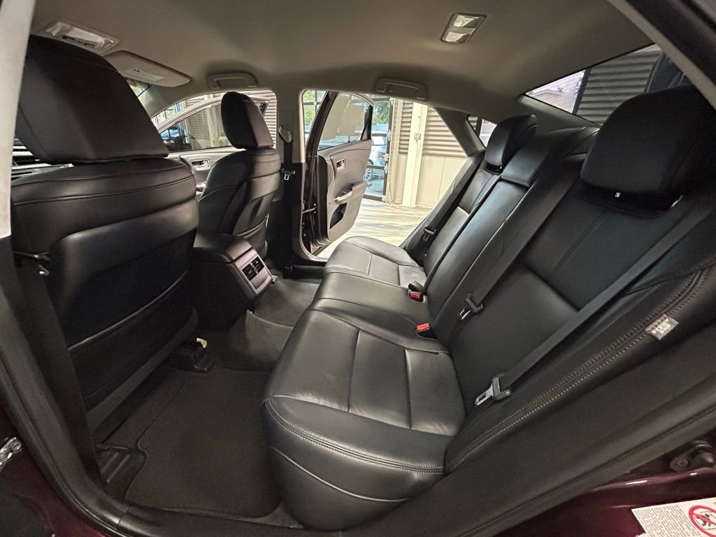 Used 2018 Toyota Avalon XLE image 49