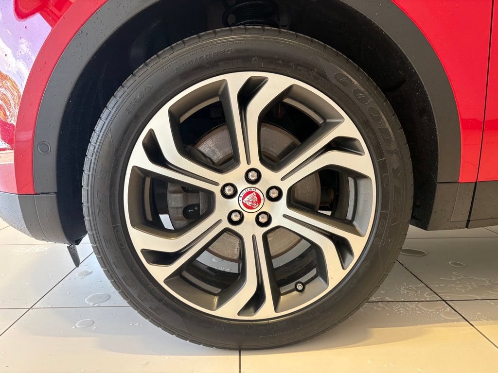 Used 2020 Jaguar E-PACE SE AWD/4WD image 11