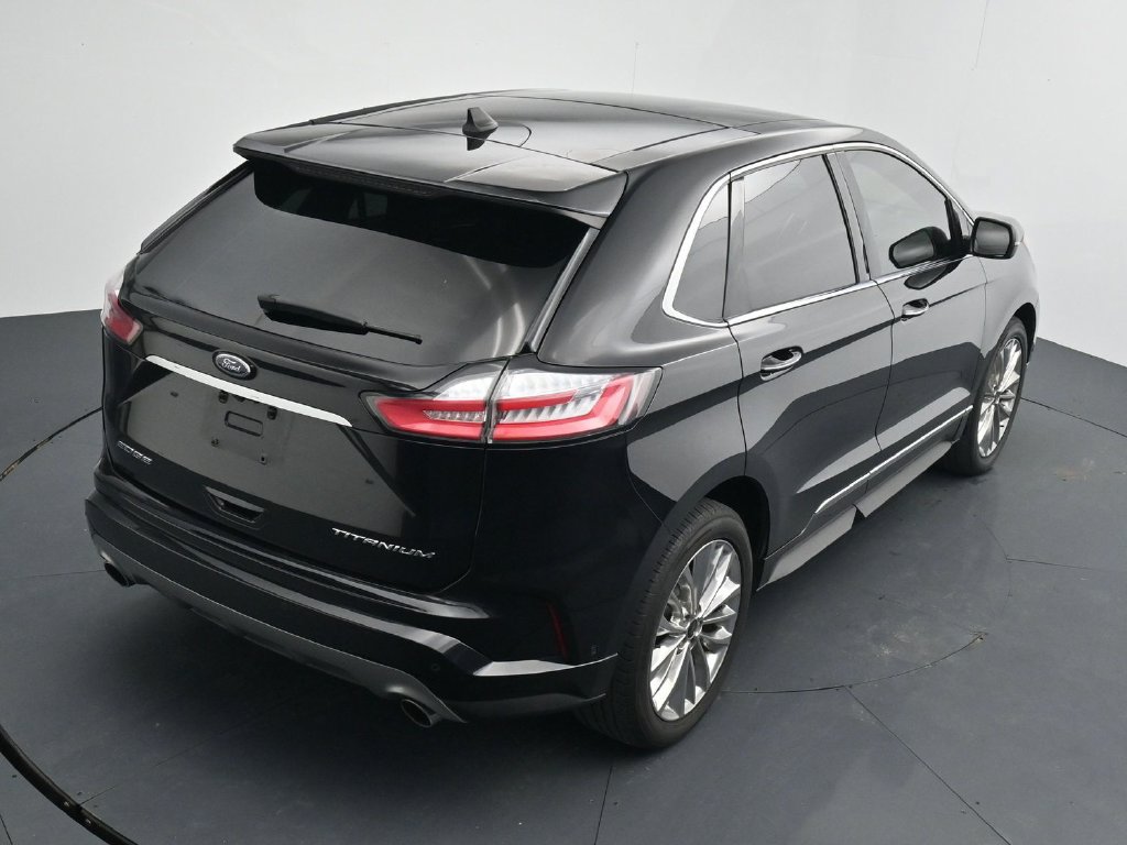 Used 2020 Ford Edge Titanium w/ Equipment Group 301A FWD image 15
