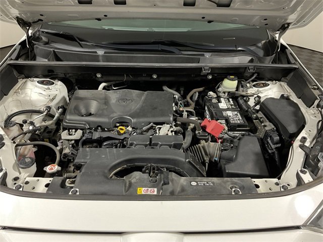 Used 2019 Toyota RAV4 LE w/ Carpet Mat Package image 6