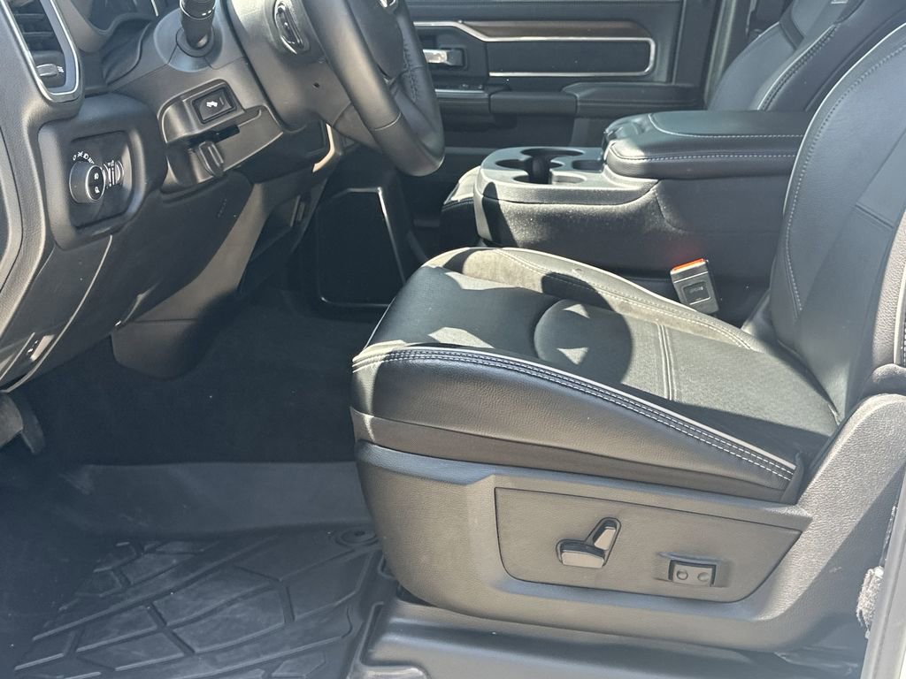 Used 2024 RAM 2500 Laramie w/ Safety Group AWD/4WD image 9