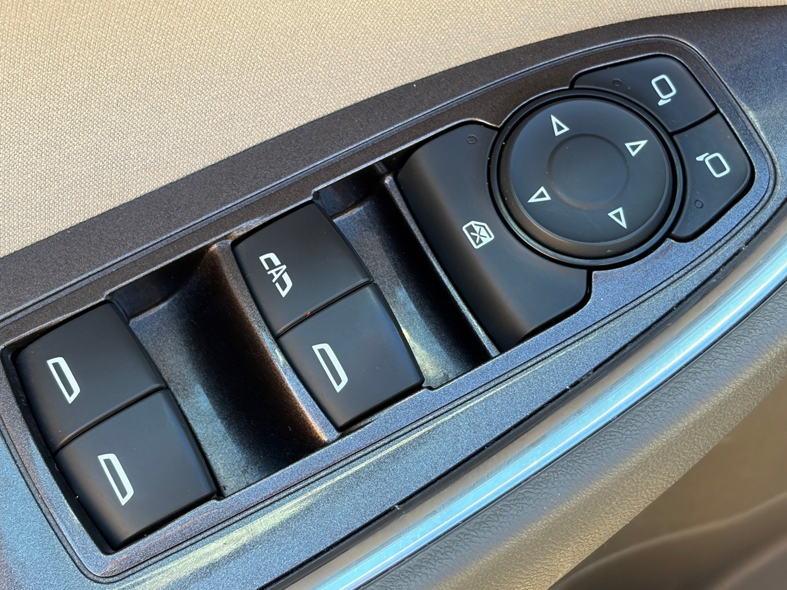 Used 2022 Chevrolet Malibu LT FWD image 7