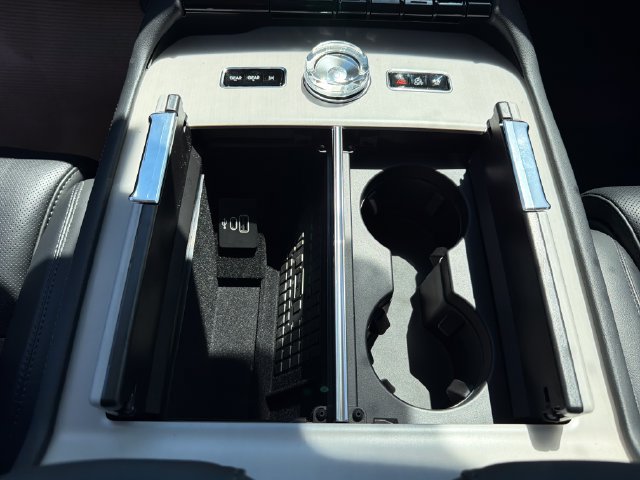 New 2026 Lincoln Navigator Reserve AWD/4WD image 32