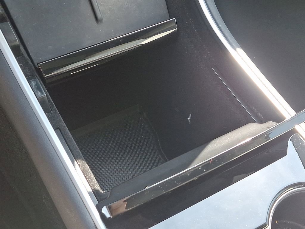 Used 2020 Tesla Model Y Long Range image 26
