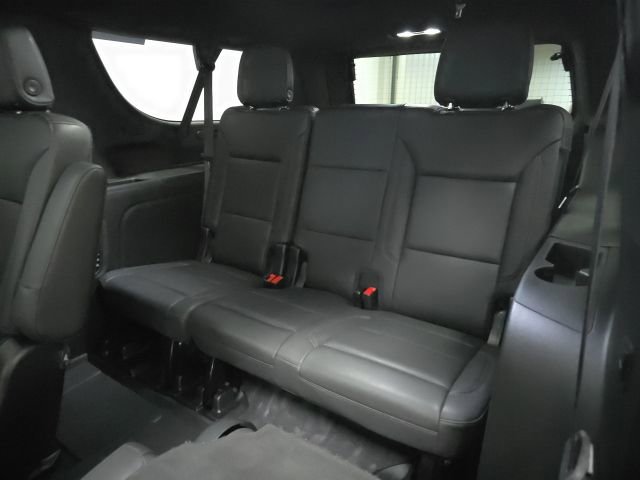 Used 2023 Chevrolet Suburban Z71 w/ Luxury Package image 11