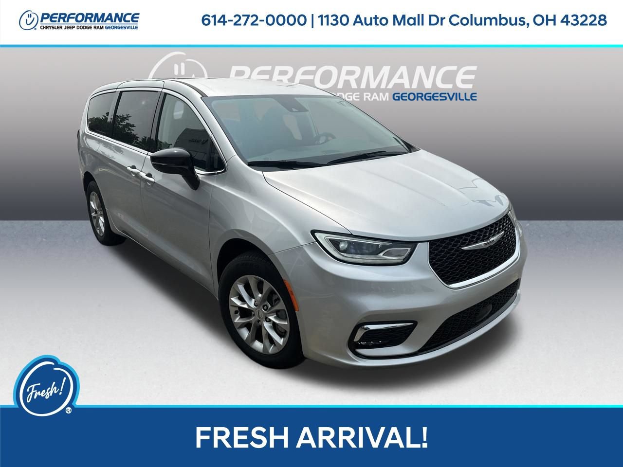 Used 2024 Chrysler Pacifica Touring-L AWD/4WD image 1