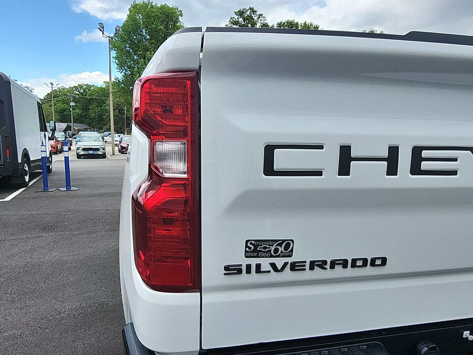 New 2026 Chevrolet Silverado 1500 Custom Trail Boss w/ LPO, Dark Essentials Package AWD/4WD image 13