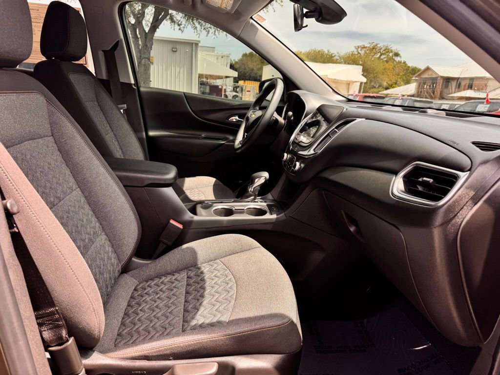 Used 2024 Chevrolet Equinox LT FWD image 28