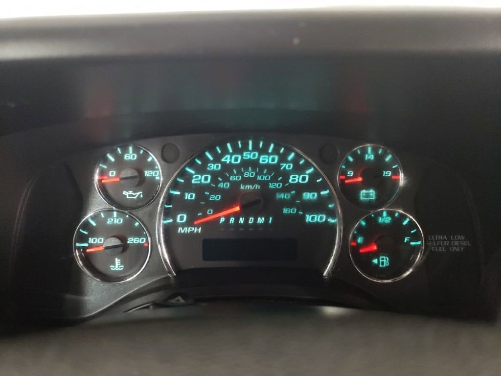 Used 2015 Chevrolet Express 4500 w/ Shuttle Bus Package RWD image 24