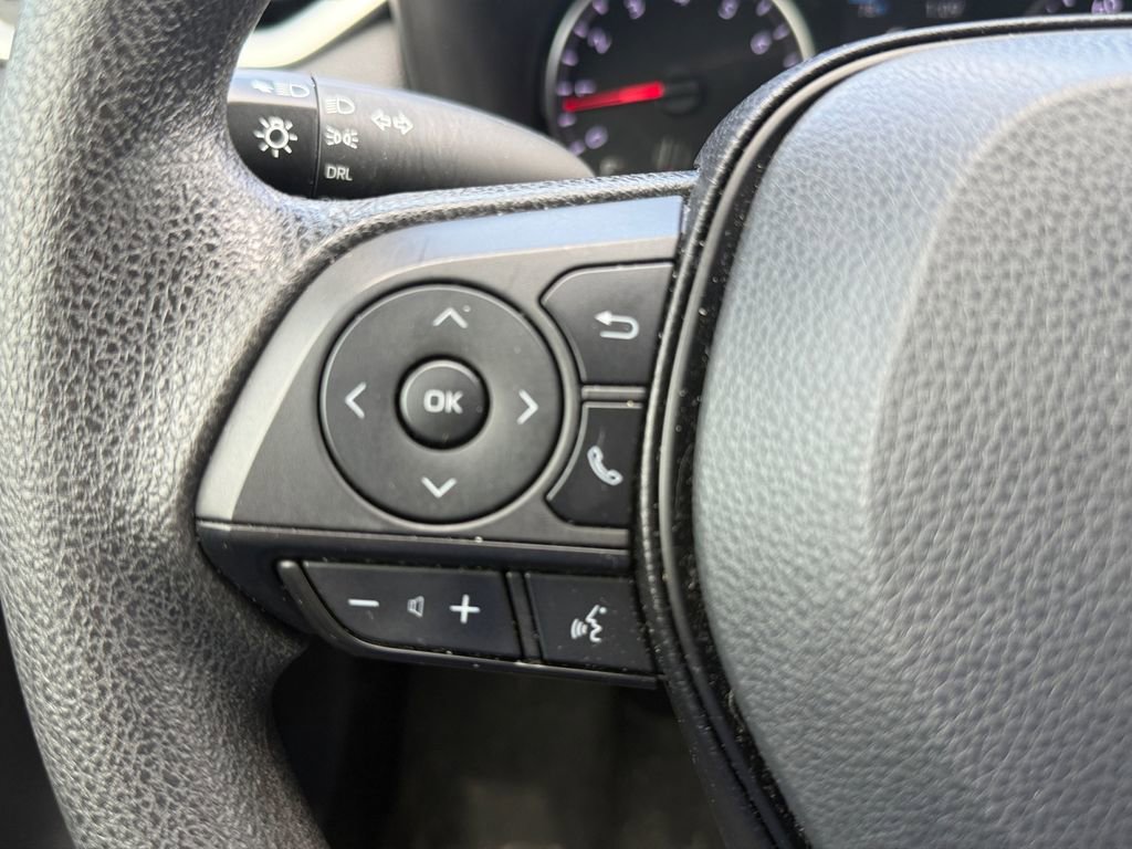 Used 2022 Toyota RAV4 LE FWD image 33
