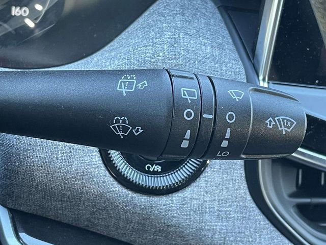 Used 2023 Jeep Compass Sport image 33