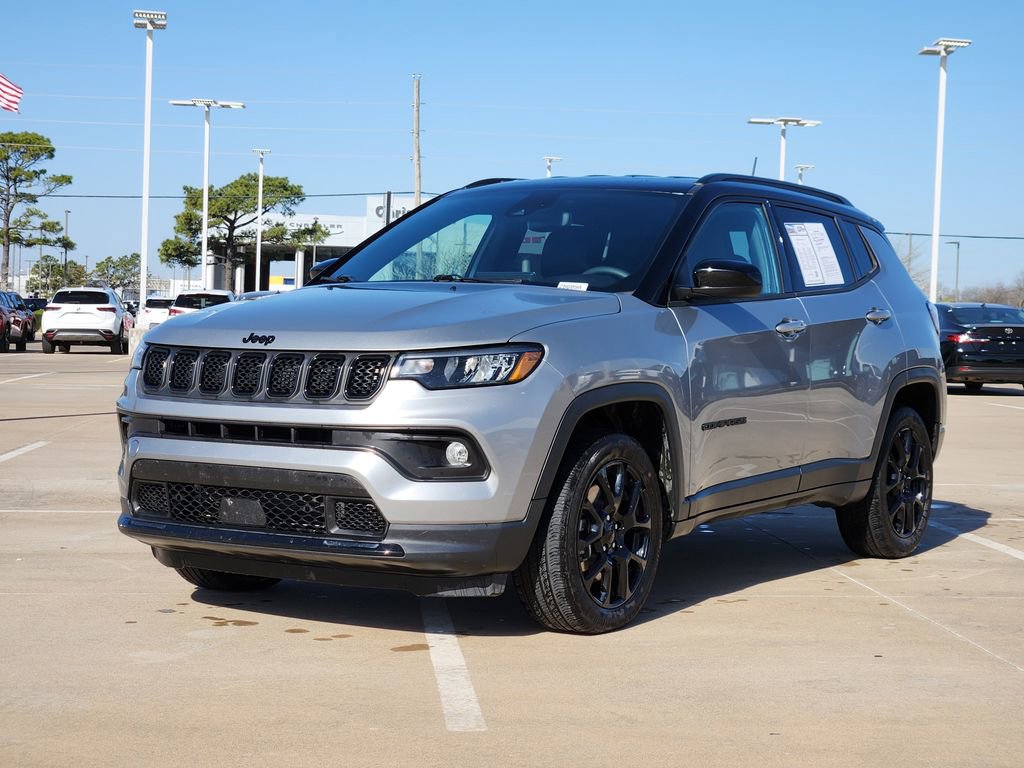 Used 2024 Jeep Compass Latitude w/ Convenience Group video 3