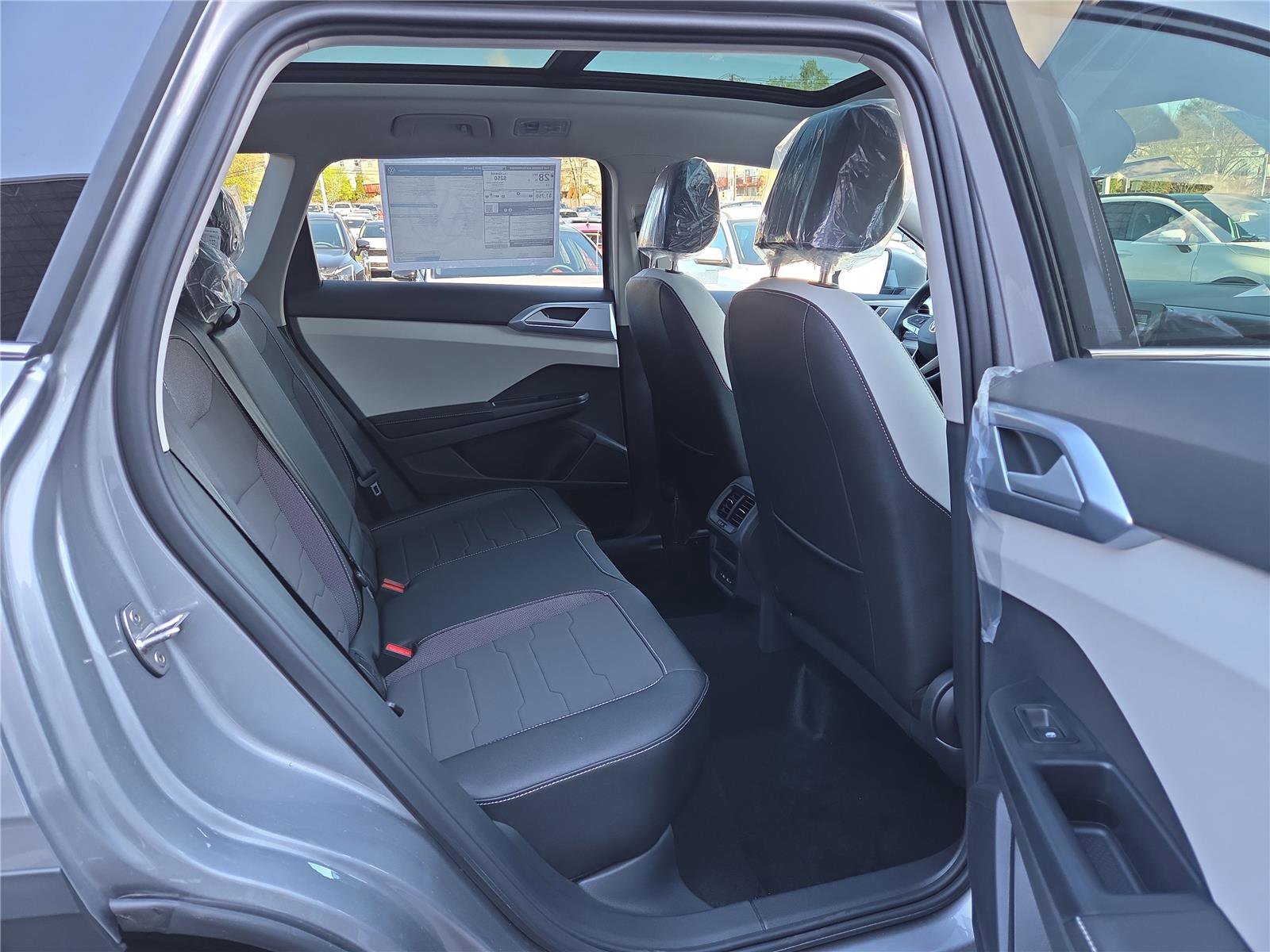 New 2026 Volkswagen Taos SE image 26