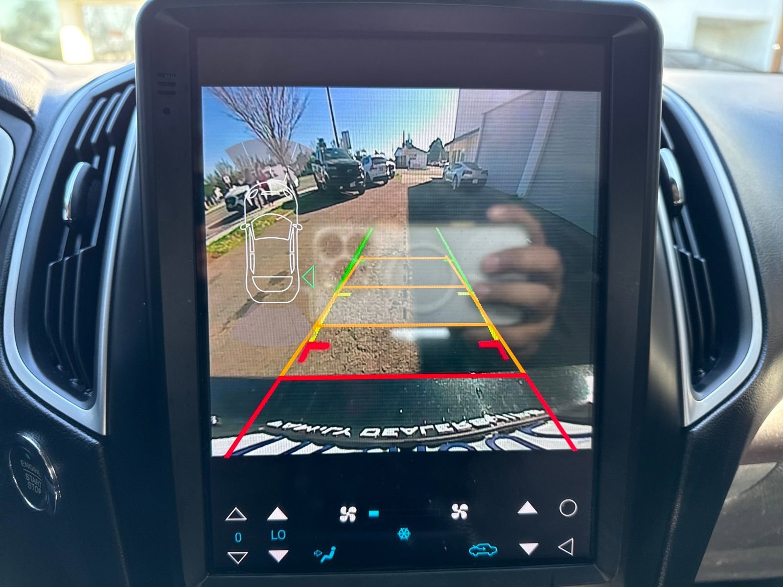 Used 2015 Ford Edge SEL image 20